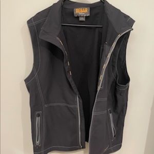 Ariat rebar vest